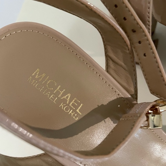 Michael Kors Beige High Heel Sandals NWOT - Picture 4 of 9